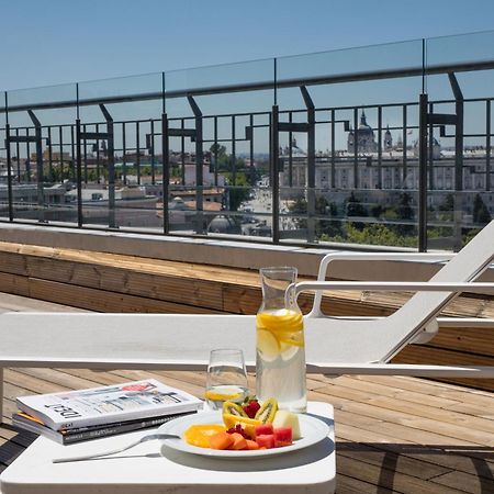 Hotel Barcelo Torre De Madrid Esterno foto Rooftop terrace