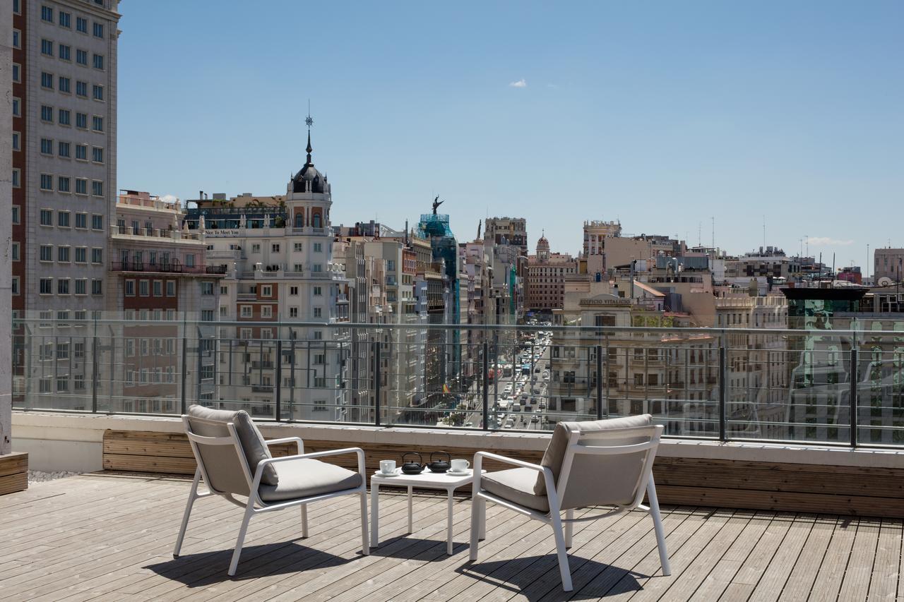 Hotel Barcelo Torre De Madrid Esterno foto Rooftop terrace