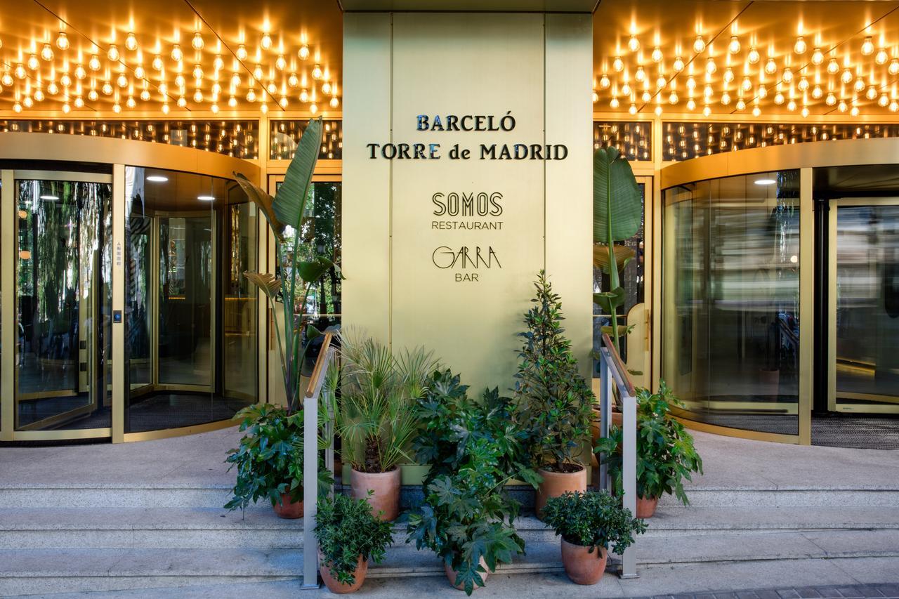 Hotel Barcelo Torre De Madrid Esterno foto Entrance