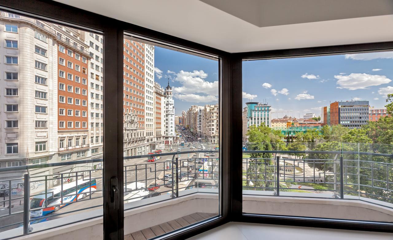 Hotel Barcelo Torre De Madrid Esterno foto View from the apartment