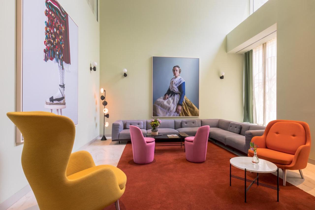 Hotel Barcelo Torre De Madrid Esterno foto The interior of the hotel